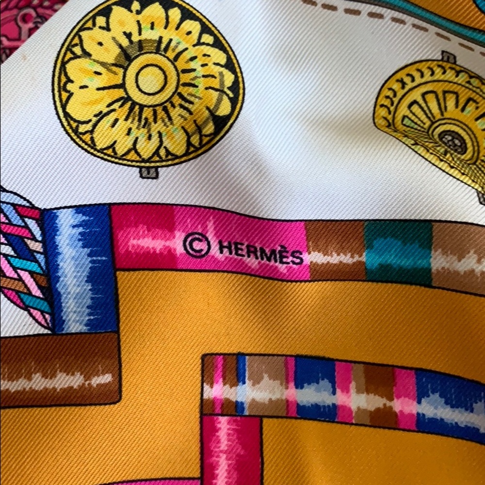 Authentic Hermès 2003 Petit Main Latham Scarf - Picture 3 of 6
